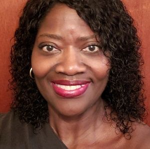 Meet your Posher, Beverly